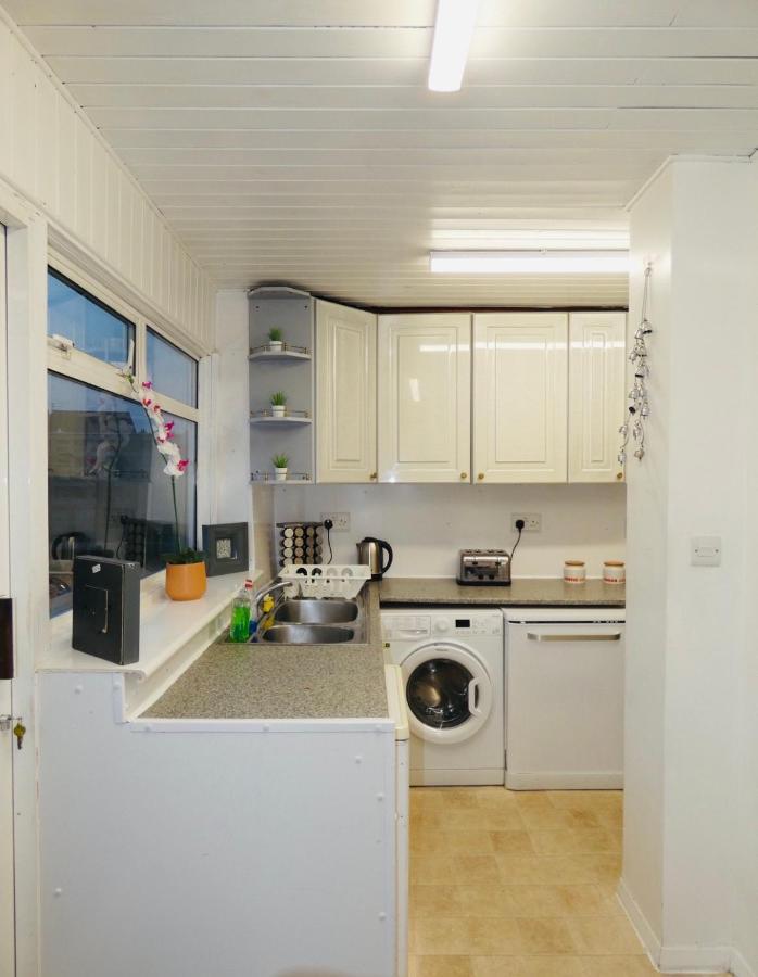 South Norwood Spacious 3 Bed House With Parking & Good Transport מראה חיצוני תמונה